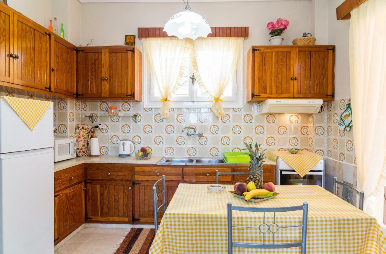 Villa Anna Apartments - 550M From The Beach, By Zantewize Vasilikos  Exterior photo